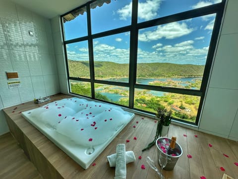 Luxury Double Room | Bathroom | Hair dryer, towels, soap, shampoo