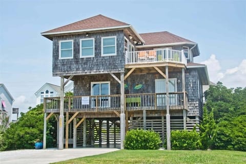 Welcome to Carolina Conch House