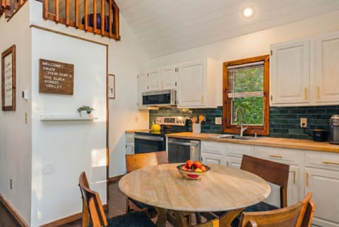 Fully stocked Kitchen and comfortable dining