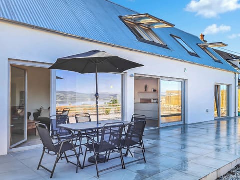 Sitting-out-area | Y Bwthyn, Culbokie, near Black Isle