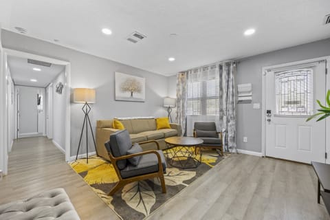 Enjoy family time on this comfy sectional with more than enough room for the entire family. Relax and watching your favorite shows