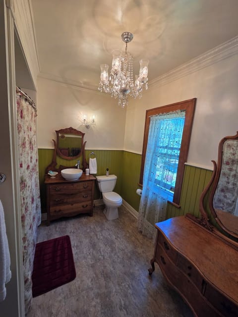 Full bathroom just down the hall