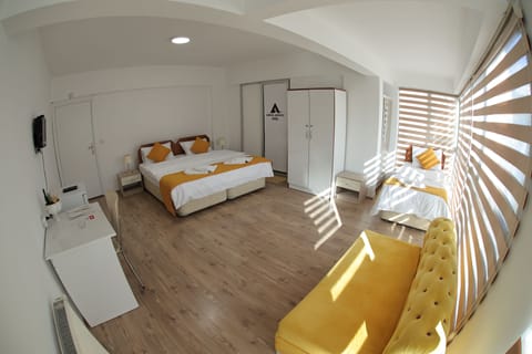 Deluxe Triple Room | City view