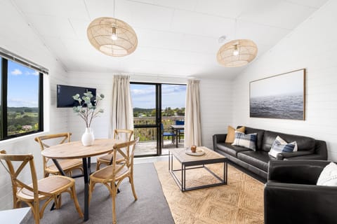 Design Cottage | Living area | Flat-screen TV