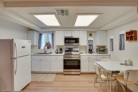 Apartment (0 Bedroom) | Interior