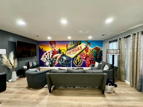 Spacious Las Vegas theme living room
