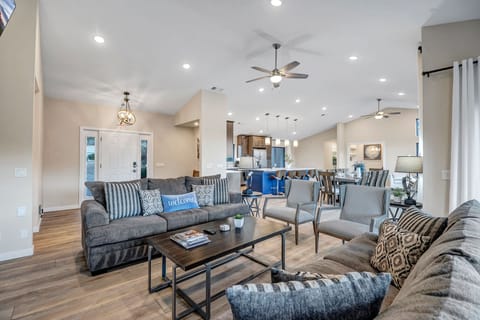 Open and Bright Floor Plan