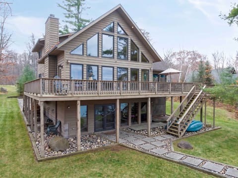 Front of home facing lake at Twin Pines