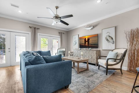 Driftwood Townhomes 8 living room