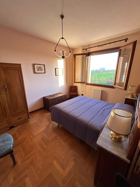 1 bedroom, individually furnished, desk, laptop workspace