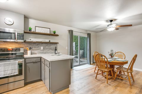 House (2 Bedrooms) | Interior