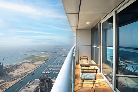 Panoramic Apartment | Terrace/patio