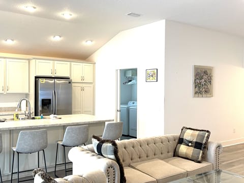 Kitchen & Laundry rooms