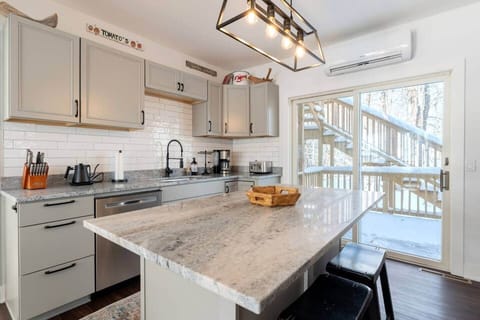 Modern, updated, and fully stocked kitchen