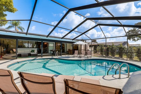 Apollo Beach Vacation Rental | 3BR | 2BA | 1,890 Sq Ft | 2 Steps Required