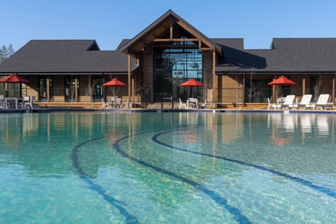 Outdoor pool, free cabanas, pool umbrellas