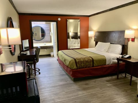 Standard Room, 1 Bedroom | Down comforters, iron/ironing board, free WiFi, bed sheets