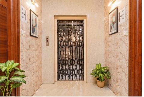 Elevator