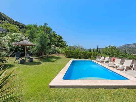 PoolOfHouse