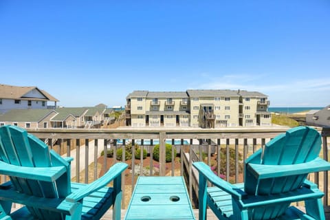 Enjoy Ocean Views from the Back Deck!