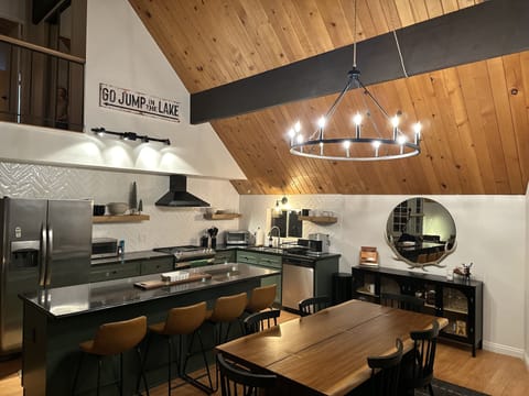 Fully equipped kitchen and lots of games in cabinet