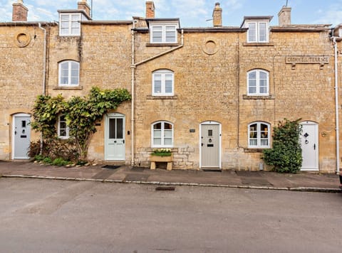 Rosewood Cottage - StayCotswold