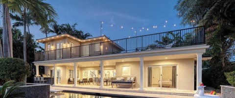 Villa Royal Waterfront Pool