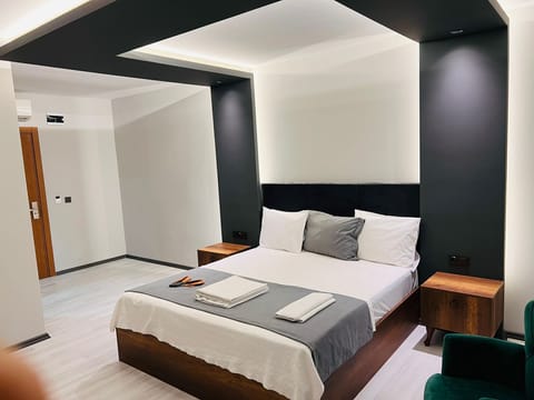 Comfort Suite, 1 Queen Bed | 1 bedroom, Egyptian cotton sheets, premium bedding, minibar