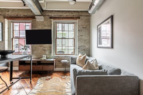Authentic city loft. Explore, then truly relax.