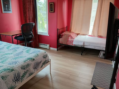 1 King Bed 1 Double bed