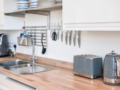 Fridge, dishwasher, electric kettle, toaster