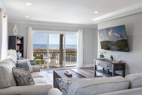 Welcome to Susie's Ocean Retreat East!