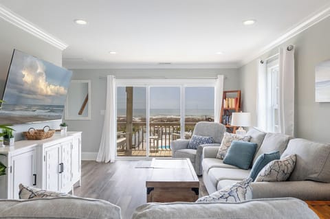 Welcome to Susie's Ocean Retreat West!