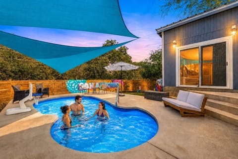Private pool with optional heating, lounge seating & shade