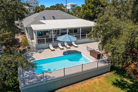 Sea-Renity - Miramar Beach - Back Exterior & Private Pool