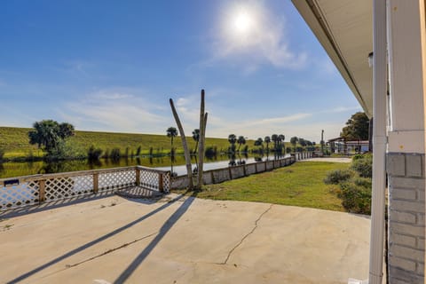 Okeechobee Vacation Rental | 2BR | 2BA | 2 Steps to Enter | 1,375 Sq Ft