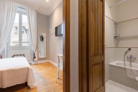 In-room safe, iron/ironing board, free WiFi