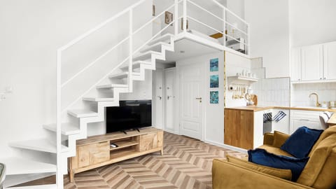 Studio Suite (12) | Free WiFi