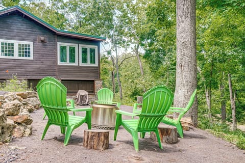 Steelville Vacation Rental | 3BR | 2.5BA | 1,650 Sq Ft | 1 Step to Enter