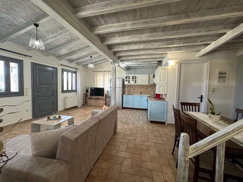 House, Smoking | 4 bedrooms