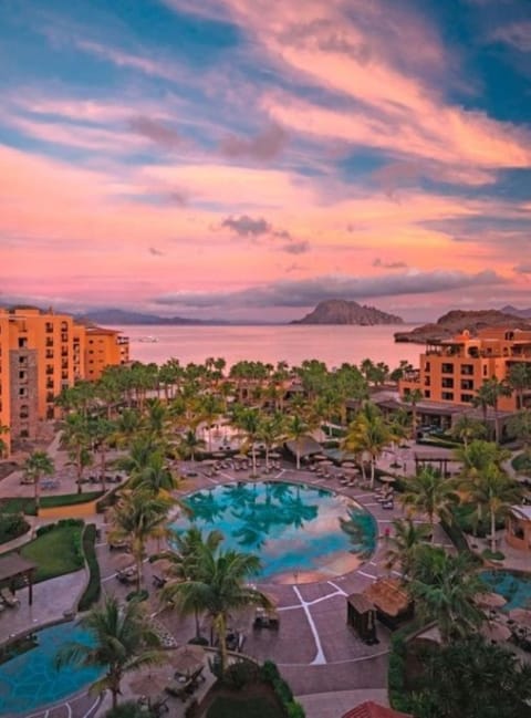 Resort looking out to the ocean