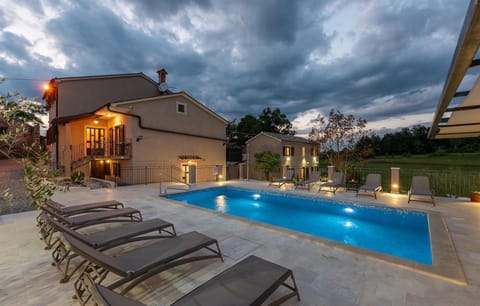 pool