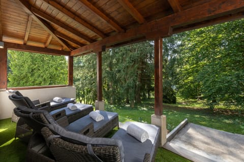 Outdoor treatment areas, Turkish bath