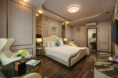 Deluxe Room, City View | Premium bedding, pillowtop beds, minibar, in-room safe