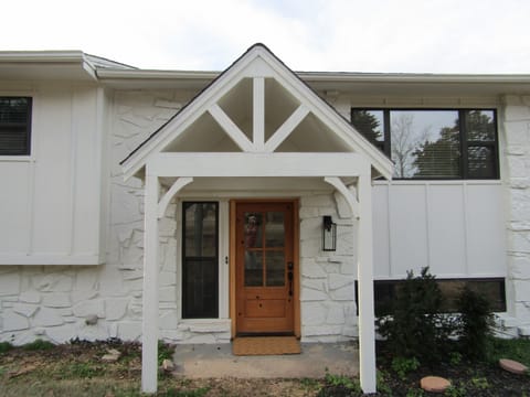 Front entrance to house.
