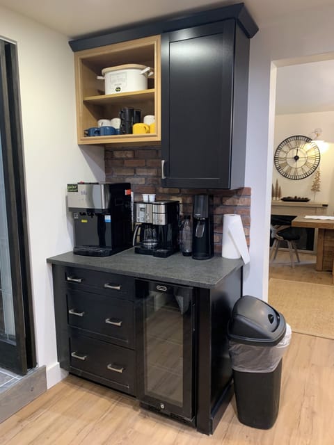 Premium House, Kitchen, Mountain View | Private kitchen | Full-size fridge, microwave, coffee/tea maker