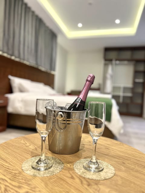 Deluxe Room, 1 Bedroom | Premium bedding, down comforters, minibar, individually decorated
