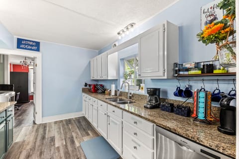 31-web-or-mls-24 S Leonardi Street-31