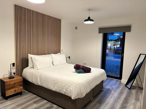 Bedroom with ensuite