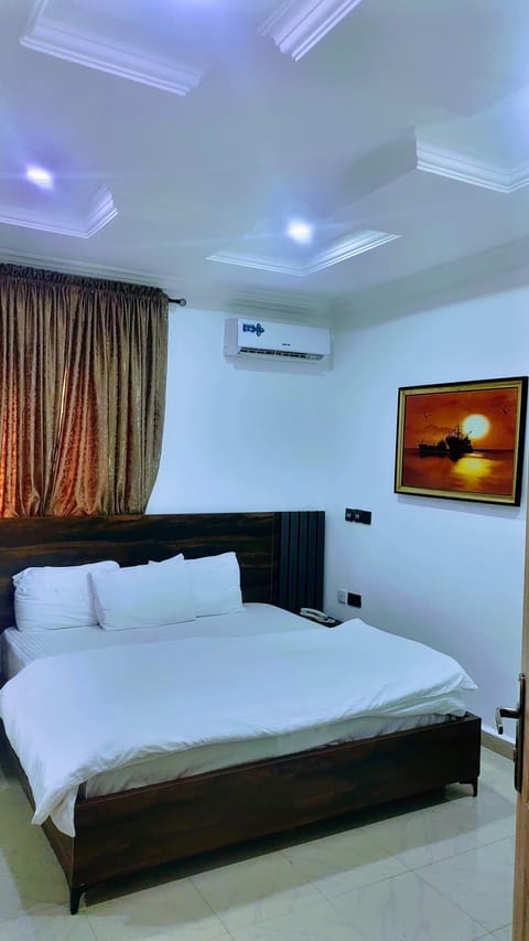 Double Room | Egyptian cotton sheets, premium bedding, down comforters